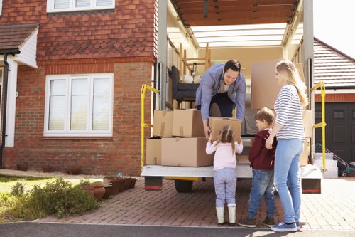 A well-organised local moving service supporting a relocation